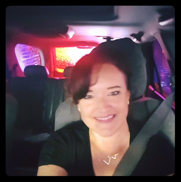 Meet your Posher, Angela - Picture 1 of 6